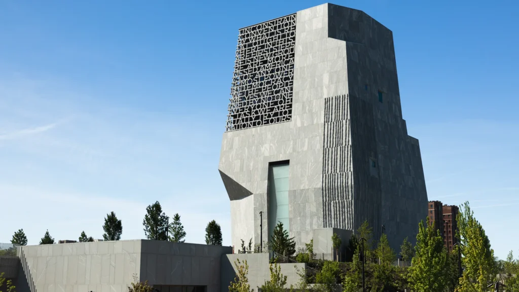Obama Presidential Center Opens Its Doors, Giving New Life to Barack Obama’s Legacy